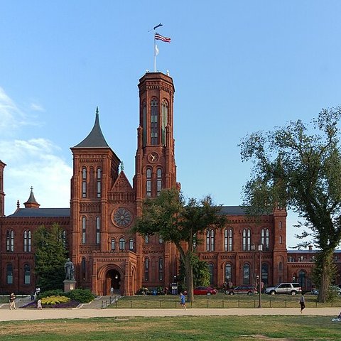 Smithsonian American Art Museum & Institution